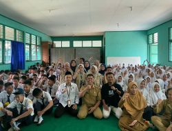 KKN UNS Kelompok 213 Brunorejo Adakan Sosialisasi di SMPN 21 Purworejo, Ratusan Siswa di Bruno Dikenalkan Bahaya Pernikahan Dini